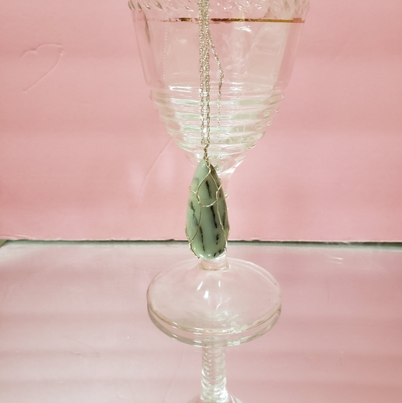 ARTISAN HANDMADE LARGE BLUE GREEN ANDEAN OPAL WIRE WRAPPED NECKLACE - Picture 3 of 7